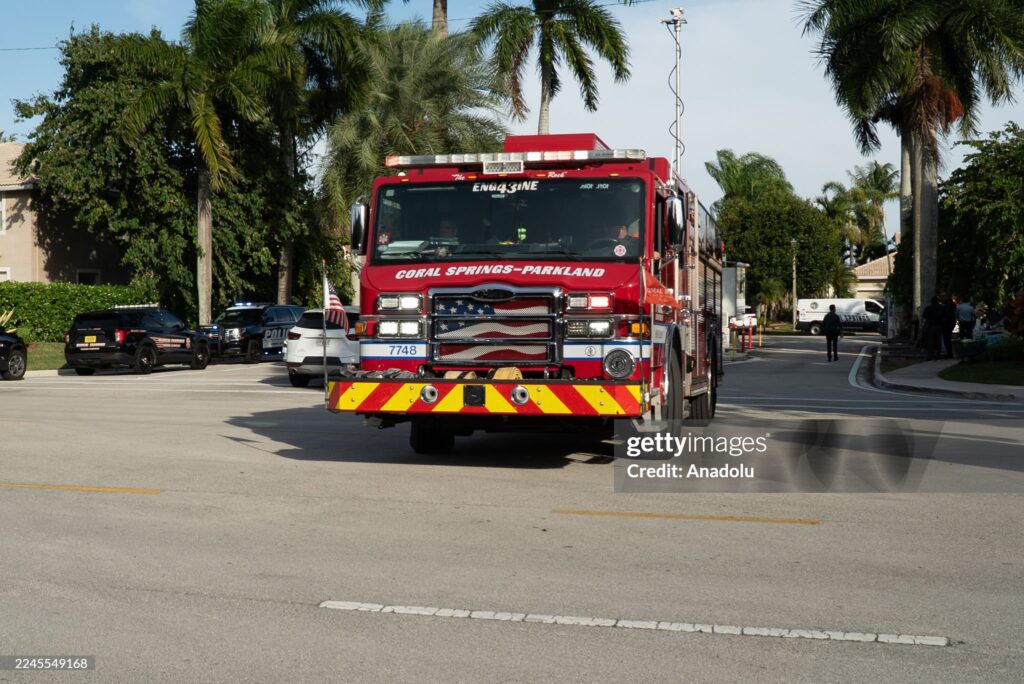 small-plane-carrying-aid-to-jamaica-crashes-in-coral-springs-florida