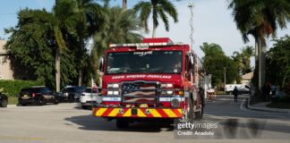 small-plane-carrying-aid-to-jamaica-crashes-in-coral-springs-florida