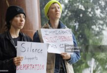 The Trump “Third World” Immigration Ban: Who Exactly Is He Targeting? Demonstrators protest ICE detentions during the New Orleans City Council delay amid Trump’s nationwide immigration sweep, Louisiana, December 2025.