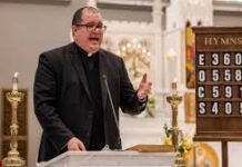 Caribbean immigrant Priest Rev. Manuel de Jesús Rodríguez named bishop of Mar-a-Lago parish, Palm Beach.
