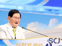 Shincheonji Marks 42nd Anniversary: “From a Basement Beginning to a Denomination Growing by Tens of Thousands Every Year” Chairman Lee Man-hee delivers a message at the 42nd Founding Anniversary Commemorative Service of Shincheonji Church of Jesus, held at Cheongju Church, Shincheonji Church of Jesus on the 15th.
